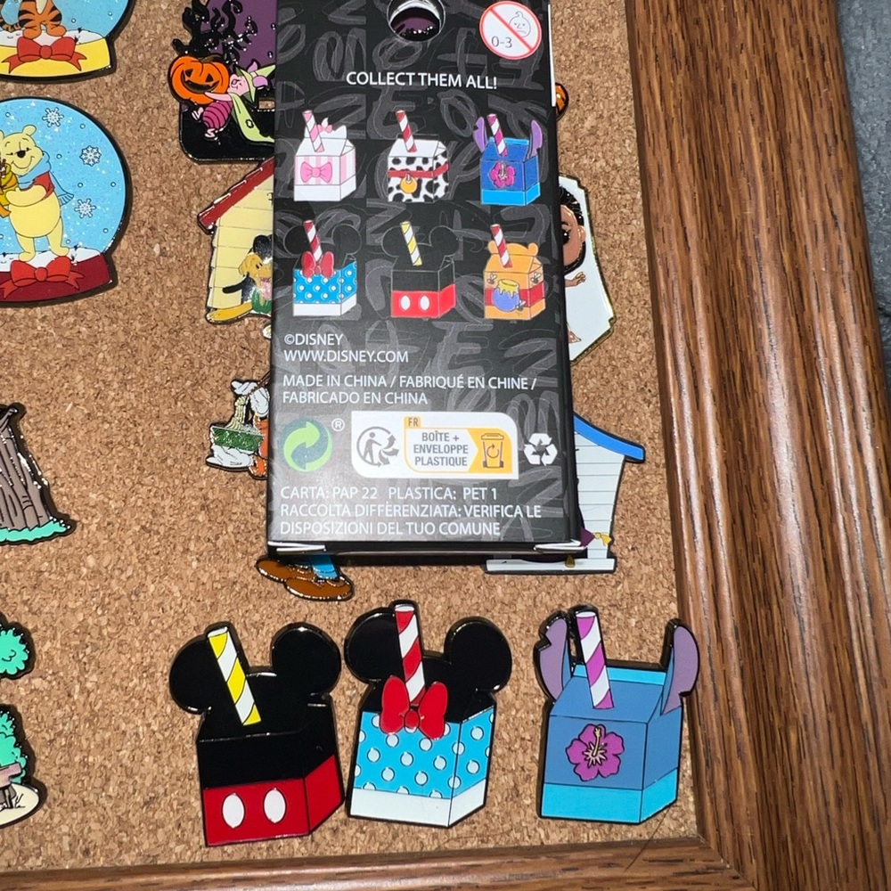 Loungefly Milk Carton - Blind Box Pin Set